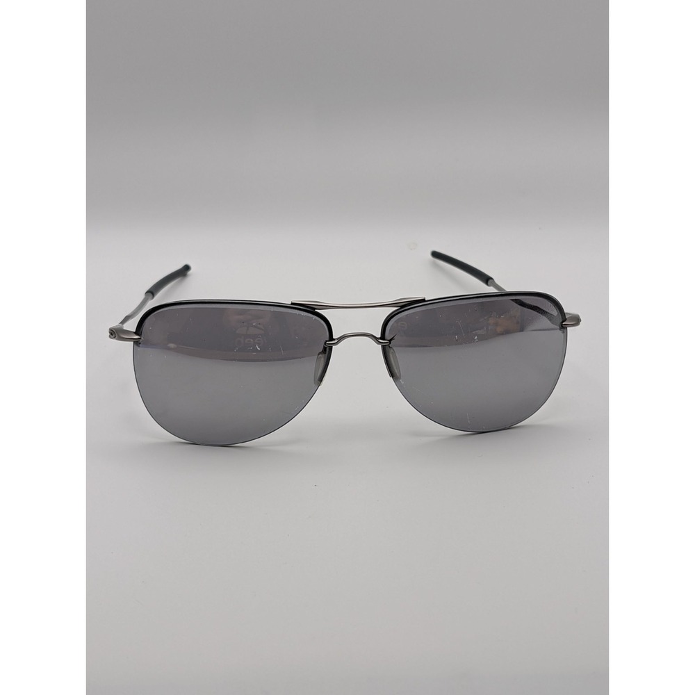 Oakley Tailpin Lead Chrome Iridium Sunglasses OO4086-07 Scratched Split Ear Sock